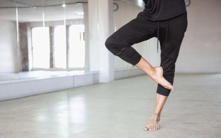 Bez problema možete stajati na jednoj nozi više od 10 sekundi? Evo zašto je to odlična vijest