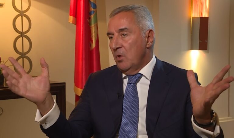 Đukanović: Vučićeva politika je ista kao 90-ih, ona nas je dovela do rata