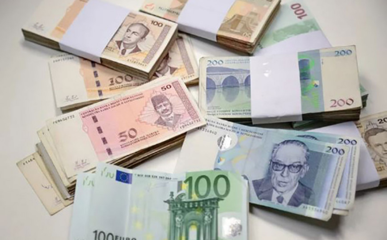 Može li inflacija ponovo, kao u Jugoslaviji, da nam “pojede” kredite?
