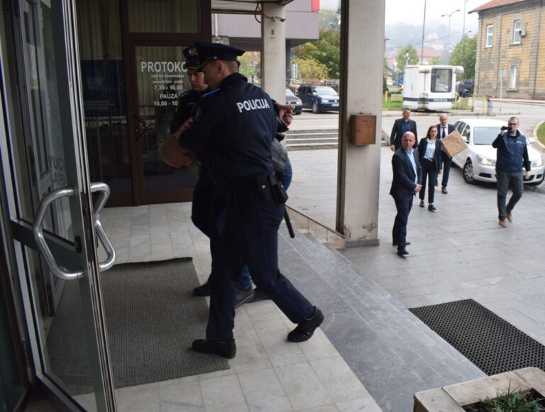 Evo za šta se tereti uhapšeni Ivan Ćuro, uposlenik ministarstva privrede ZDK