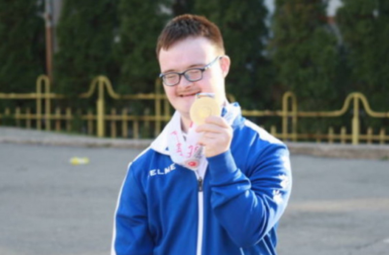 Apel za pomoć Hasanu Sejdinoviću osvajaču zlata na Paraolimpijskim igrama u Abu Dabiju