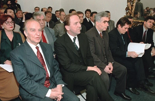 Od prve sjednice Parlamenta BiH prošlo je 26 godina: Od “formalnosti” do istinske državne institucije