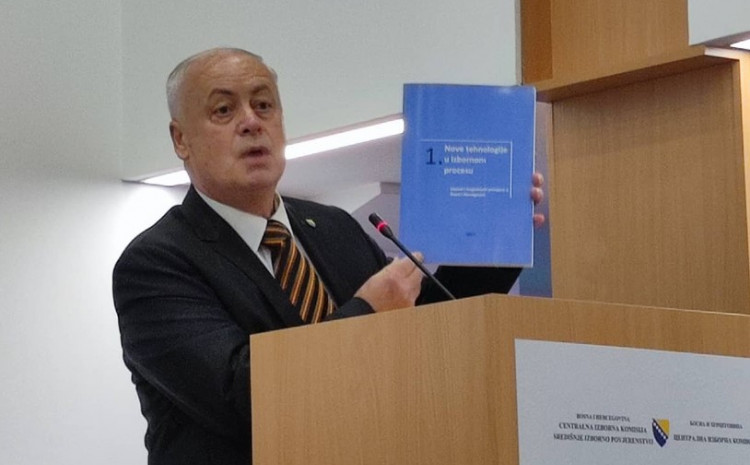 Arnautović optužio biračke odbore, CIK zbog njih bio spriječen prezentirati rezultate