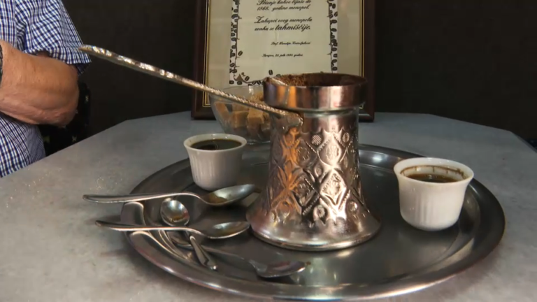 Kafa – uz nju se tuguje i raduje, ispraća i dočekuje