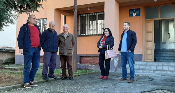Deset profesora srednje škole osuđeni na zatvorske kazne zbog odnosa prema učeniku