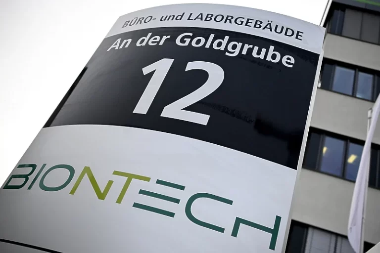 Tvorci vakcine protiv korone najavili: Vakcine protiv raka moguće do 2030. godine