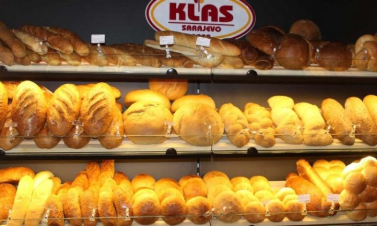 Novi udar na standard građana: Poskupjeli polubijeli, narodni i penzionerski hljeb Klasa