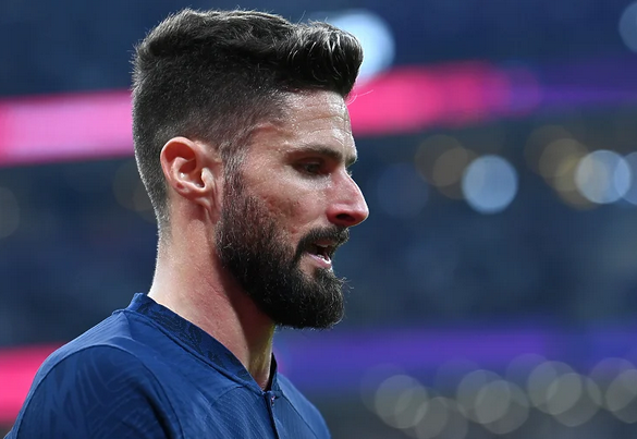 Giroud bi mogao preseliti na klupu, selektor razmišlja o velikoj promjeni za finale