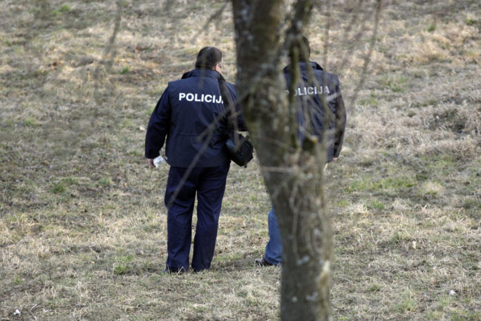 JEZIVO: Majka i sin nađeni mrtvi