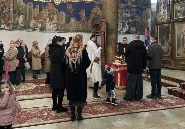 DANAS JE BOGOJAVLJENJE: Da li će godina biti plodna – šta kažu narodni običaji?