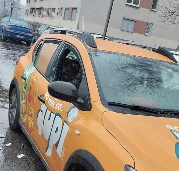 Zeničaninu razbili staklo na automobilu, on im poručio: Igrate opasnu igru, na tvrd orah ste naišli