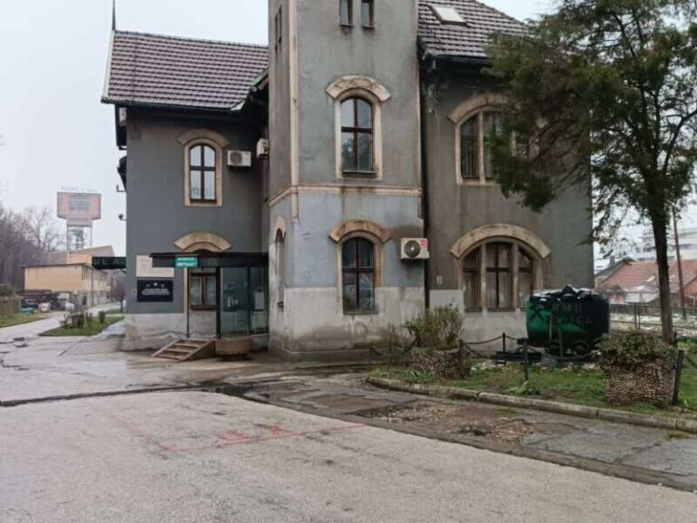 Zenički rudari obustavili rad zbog neisplaćene plaće i toplog obroka