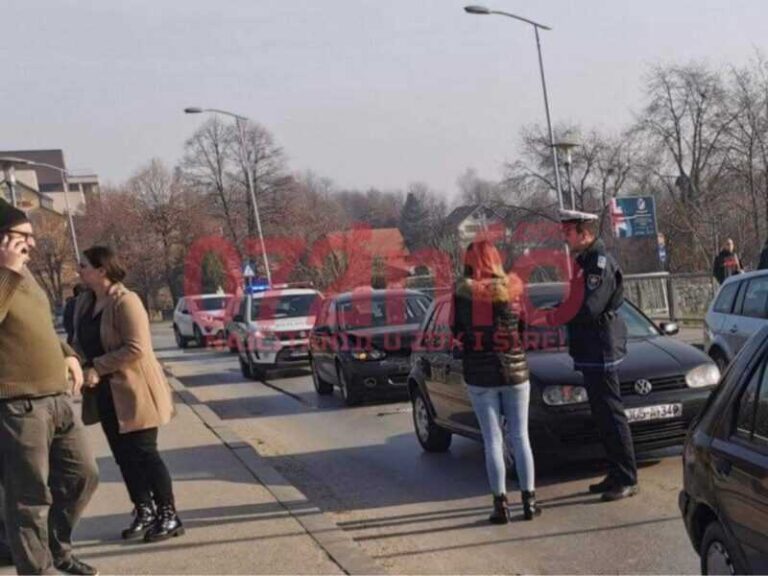 Sudar dva vozila u Zenici, policija na licu mjesta (FOTO)