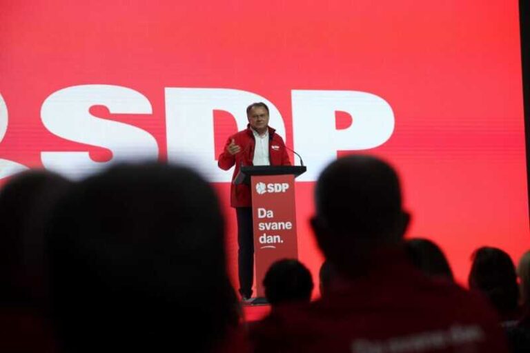 SDP odlučuje s kime će u vlast: Oči javnosti usmjerene ka Nerminu Nikšiću