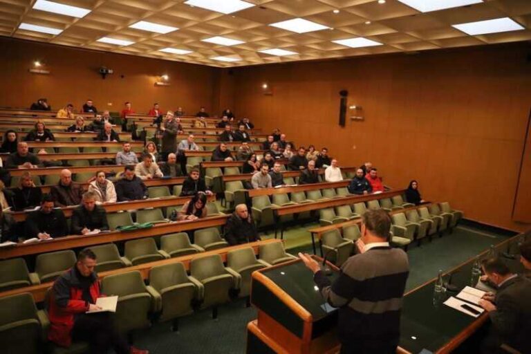 KASUMOVIĆ: Zenica dobiva zatvoreni olimpijski bazen i modernu hitnu