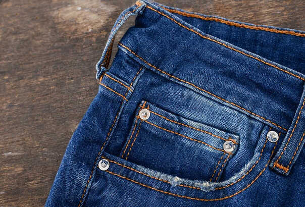 Znate li čemu služe male metalne zakovice na vašim omiljenim farmerkama?