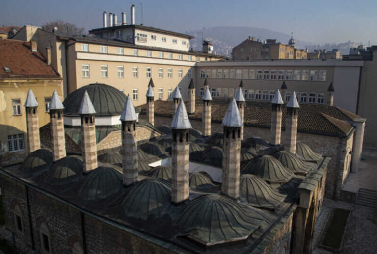Gazi Husrev-begova medresa u Sarajevu obilježava skoro pola milenija neprekidnog rada
