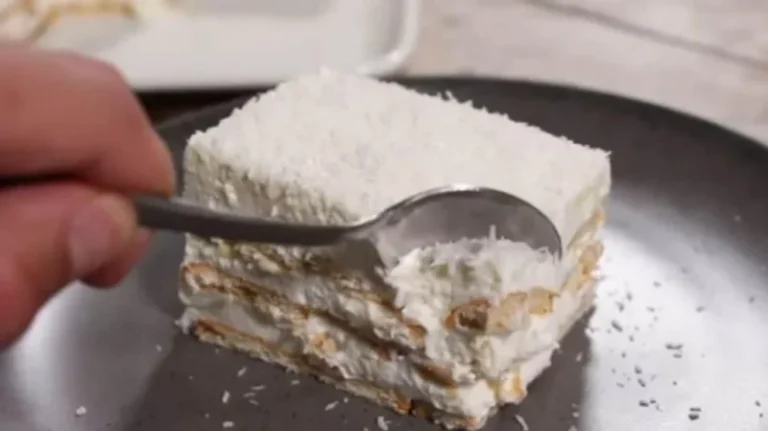 Svaka domaćica ima svoj recept, ali probajte ovaj – Grčka krempita: Preukusna je