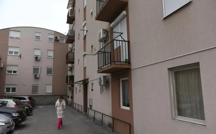 Tragedija: Kuhala ručak i pala pored šporeta, u stanu bio i četverogodišnji sin