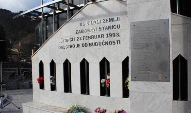 Tri decenije od stravičnog zločina u Štrpcima. Vojnici RS iz voza izveli 20 putnika i potom ih ubili