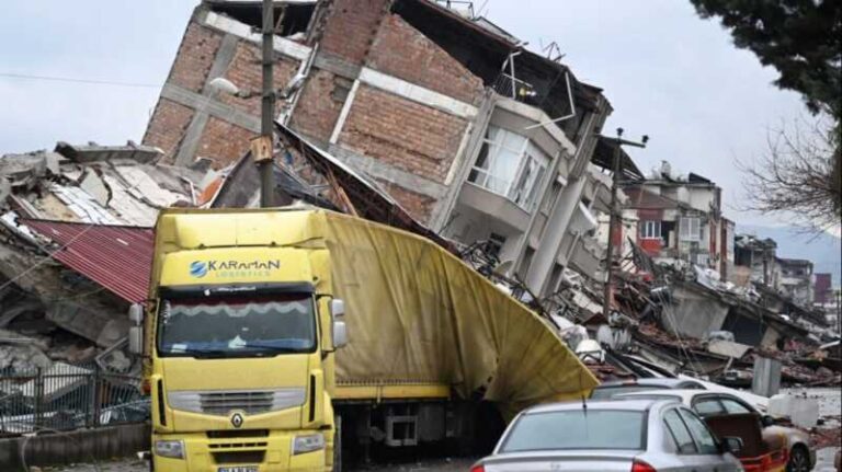 BiH šalje spasioce i nudi pomoć za saniranje šteta od zemljotresa u Turskoj