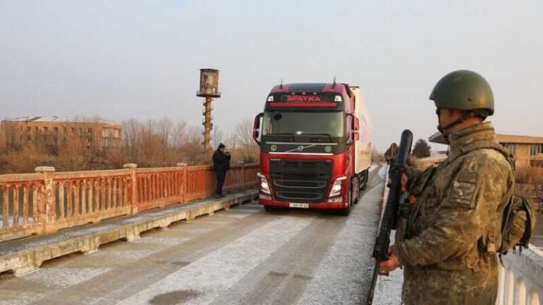 Granični prijelaz između Armenije i Turske otvoren nakon 35 godina za slanje pomoći