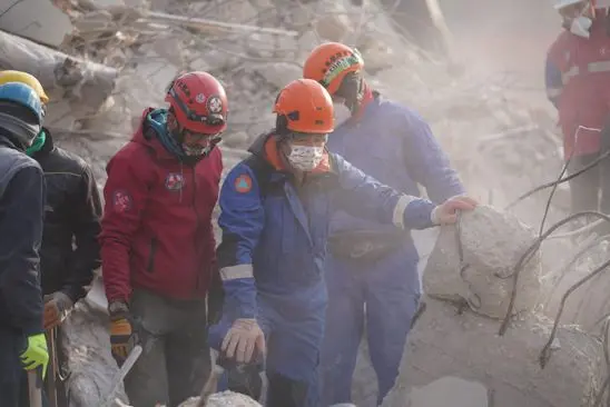 USAR timovi FUCZ neumorno pomažu na izvlačenju ljudi iz ruševina