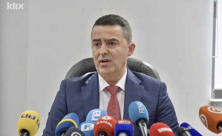 Kajganić o akciji “Klaster”: Univerzitetske diplome u BiH se kupuju na benzinskim pumpama