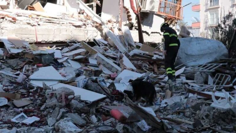 Razorni zemljotresi u Turskoj odnijeli najmanje 41.000 života