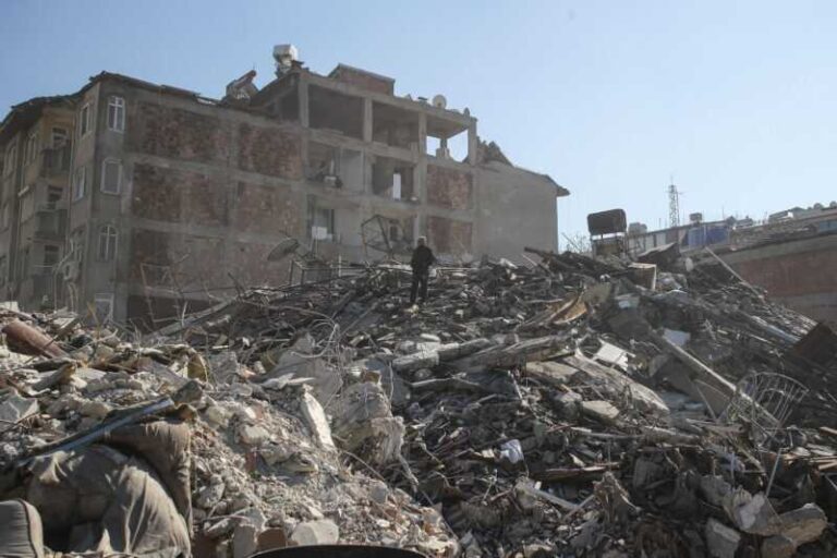 Razorni zemljotresi ostavili 5,3 miliona Sirijaca bez domova