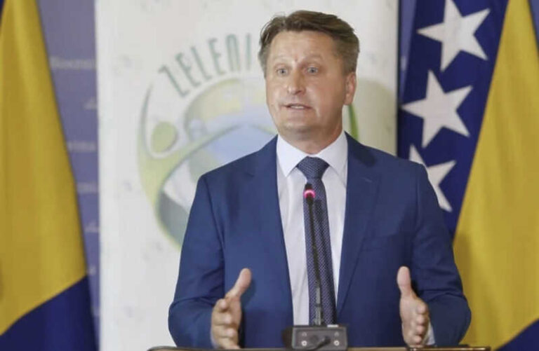 Emrić pozvao Tužilaštvo BiH da reagira na Dodikovo sramno negiranje zločina na Markalama