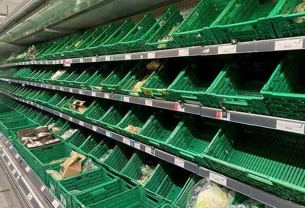 Nestašica u marketima, ograničava se prodaja voća i povrća