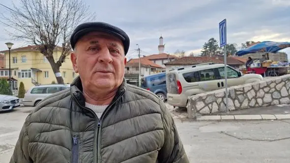 Najstariji volonter: Fadil iz Novog Pazara u penzionerskim danima skuplja pomoć za Tursku i Siriju