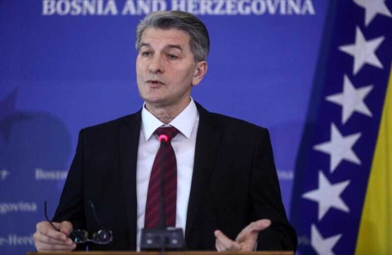 Mehmedović: Uvođenje demokratskog reda i zakona predstavlja prepreku otimačini bosanskih resursa