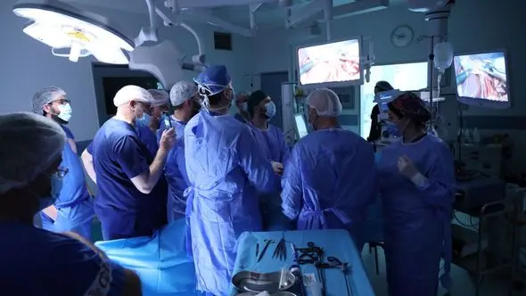 Prvi put urađena laparoskopska resekcija želuca kod pacijenata sa karcinomom