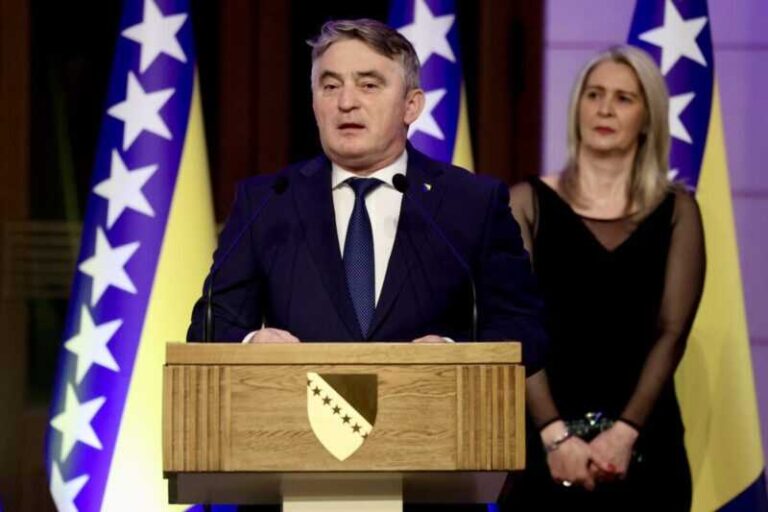 Komšić: Uhvatili su nas na krivoj nozi, spavamo s jednim otvorenim okom