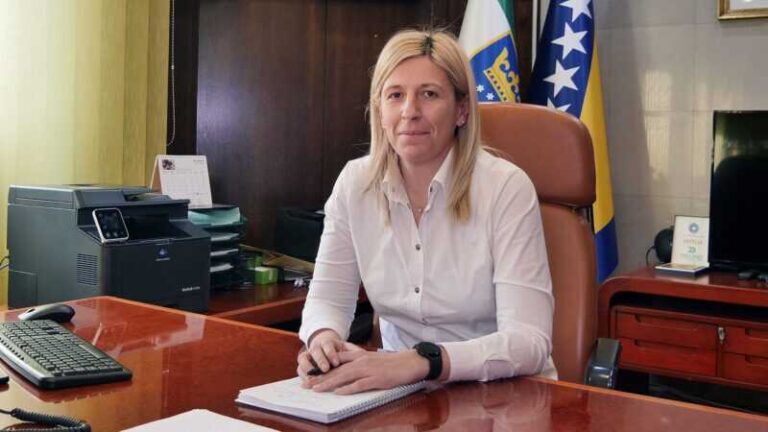 Premijerka Mehmedić čestitala 8. mart – Međunarodni dan žena