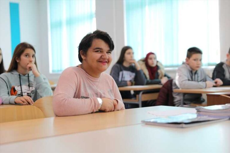 Hana Bičakdžić, hrabra djevojčica s invaliditetom bez oba roditelja: U školi se odmaram od problema