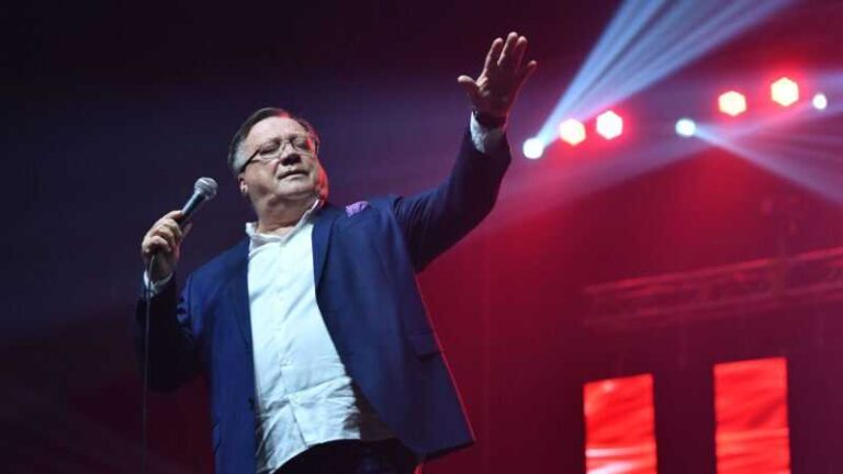 Halid Bešlić: Nije nikad ovako bilo pred koncert… Ne znam šta je
