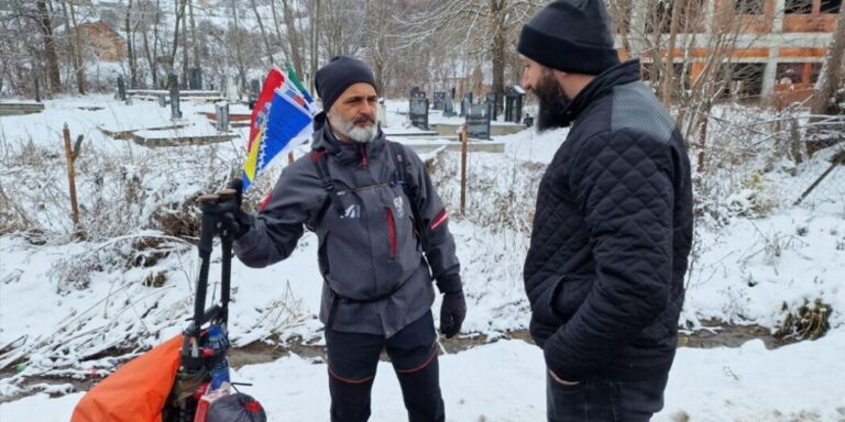 Dva dana uzalud pješačio prema Meki: Envera u Iraku zaustavili i zabranili prolaz