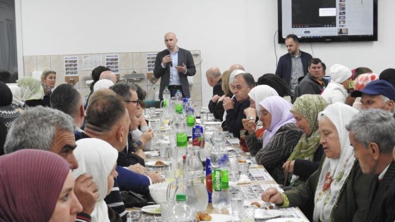 SDA Zenica donirala 200 iftara za povratnike u Srebrenici