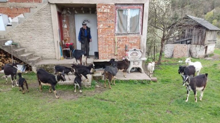 U vrijeme iftara opljačkan povratnik i hadžija Huso Hota