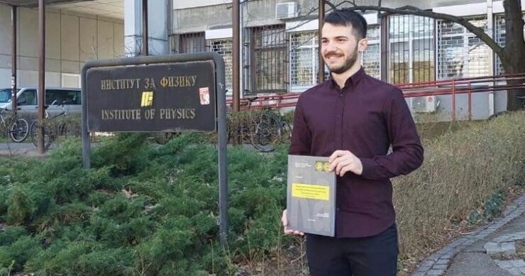 Mladi stručnjak nuklearnu fiziku zamijenio konobarskom tacnom