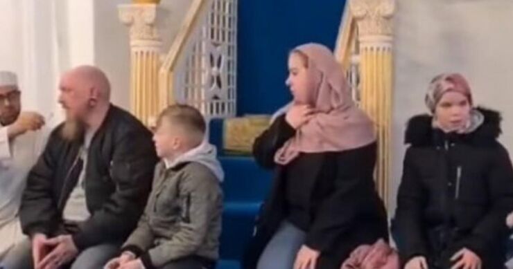Njemačka porodica od šest članova prihvatila islam (VIDEO)