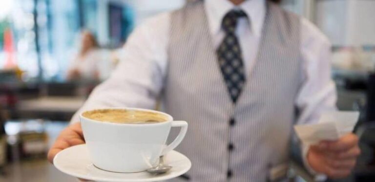 Napojnica ulazi u legalne tokove: RS želi oporezovati bakšiš