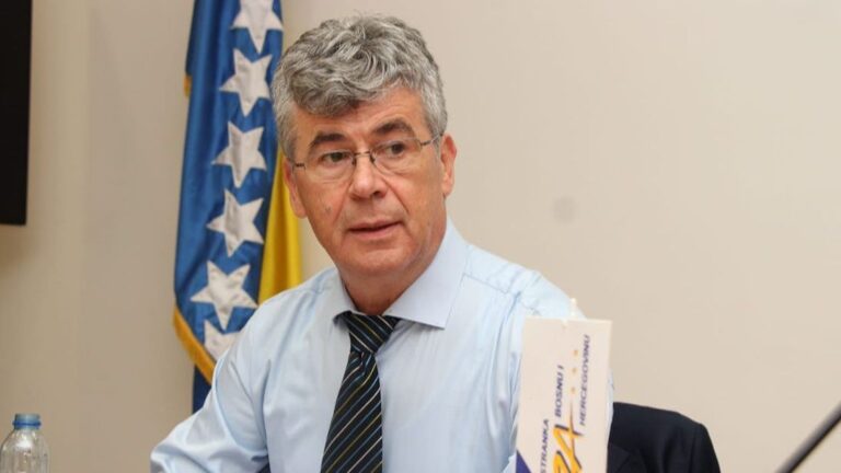 Čovjeku pozlilo: U pomoć mu pritrčao gradonačelnik
