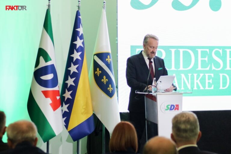 Izetbegović: Sve udarce trpimo za boljitak BiH, to će nam uz greške “Trojke” i koaliciju donijeti dominatnu pobjedu na idućim izborima