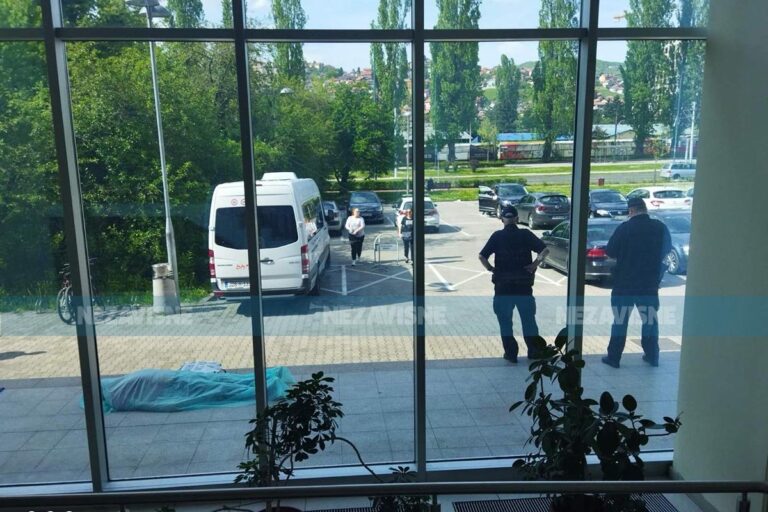 TRAGEDIJA U SARAJEVU: Muškarac preminuo na olimpijskom bazenu