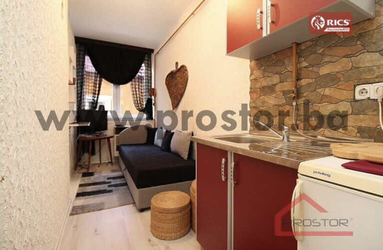 U centru Sarajeva izdaje se “stan” od 12 kvadrata za 350 KM