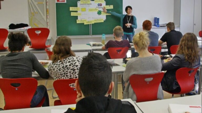 Sindikat odgoja i obrazovanja: Pitanje je dana kada će se beogradski scenarij desiti u BiH